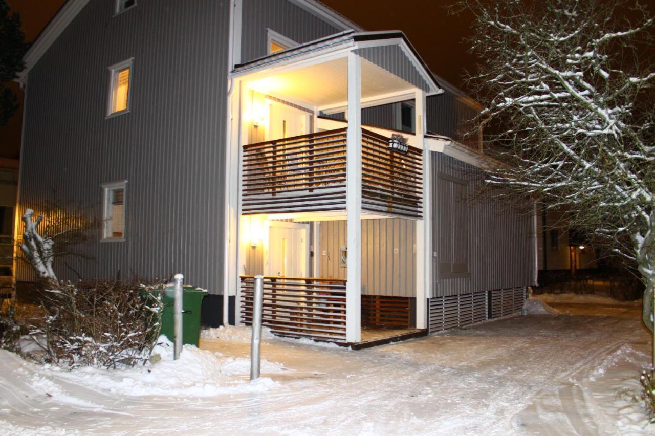 Kaeytaennoellinen Huoneisto Pietarsaaressa Jakobstad Exterior foto